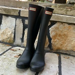 Black Hunter Boots